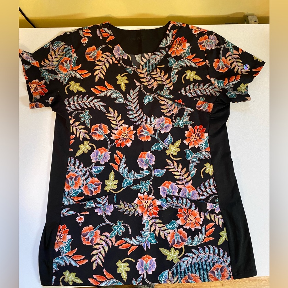 Coral scrub set